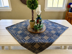 WINDHAM NAVY/TAN 52" TABLE SQUARE *NEW*